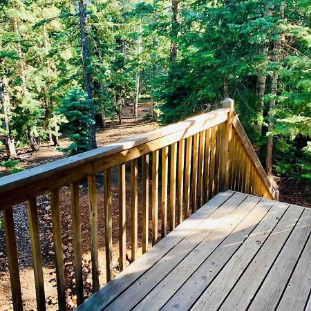 Adventure Awaits 3King Bed,2Bath Log Cabin In Heart Of Duck Creek Village! Esterno foto